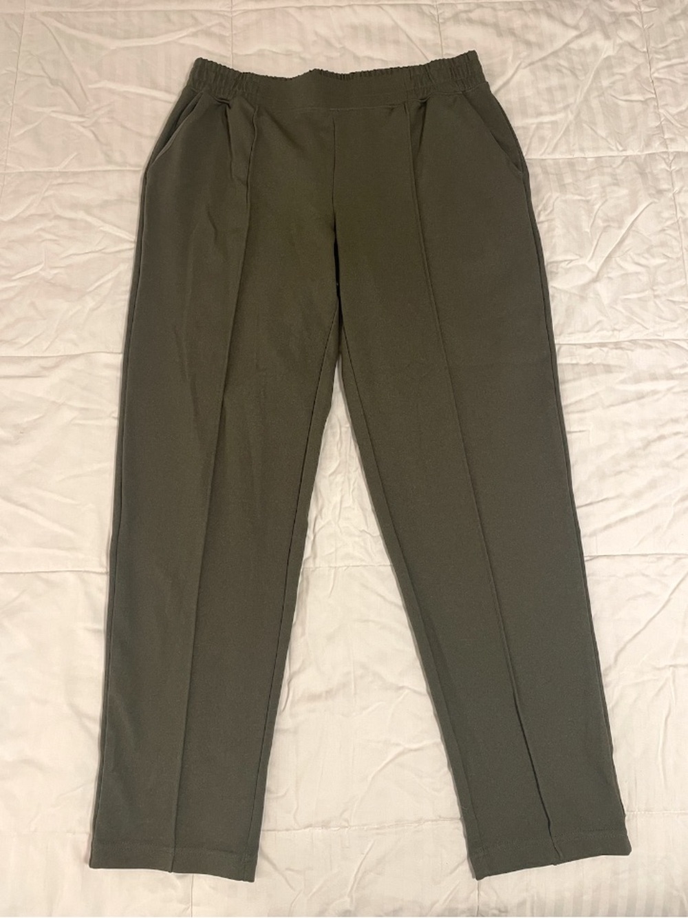Mondetta Womens L Green Pull On Pants Pintuck Straight Leg Moisture Wicking EUC